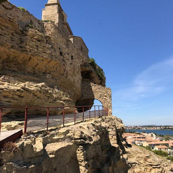 Charmante Maison De Ville Avec Jardin, Terrasse Et Terrain De Petanque Fos-sur-Mer Zewnętrze zdjęcie